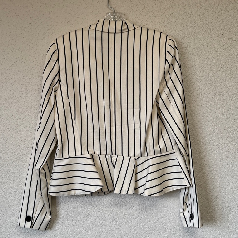 Lauren Ralph Lauren Ivory Pinstripe Blazer size 10 - Picture 4 of 12